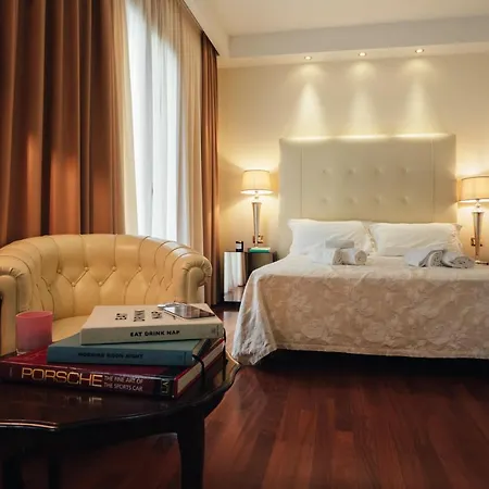 Hotel M House 4*