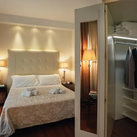 Hotel M House