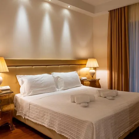 M House 4*